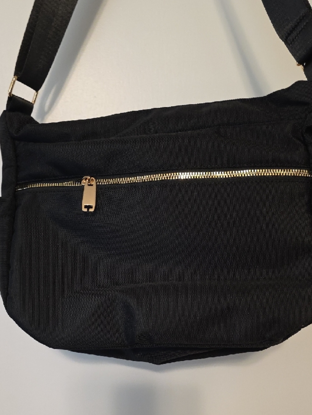 Black Crossbody Shoulder Bag with Gold Hardware - Women - Picture 4 of 11